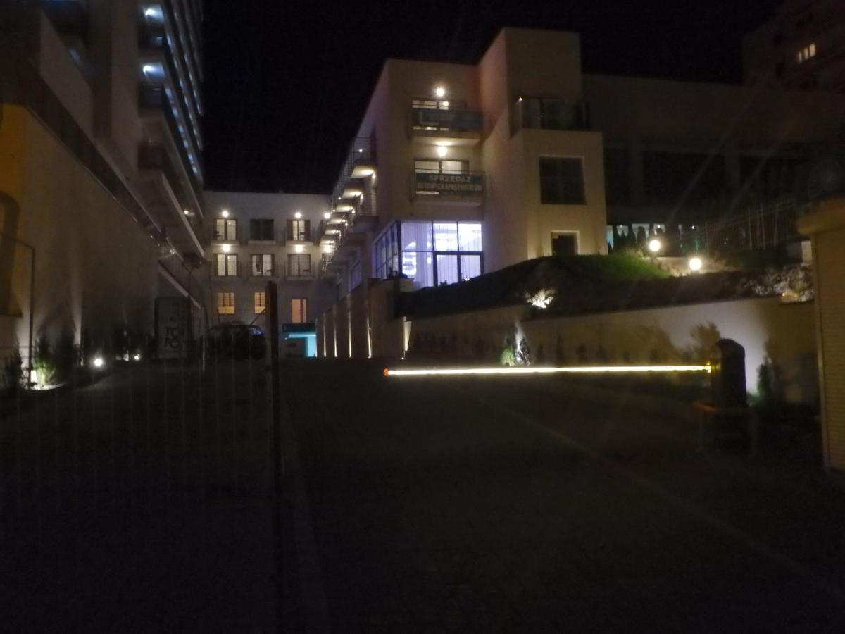 Aparthotel Przy Plazy Miedzyzdroje Ngoại thất bức ảnh